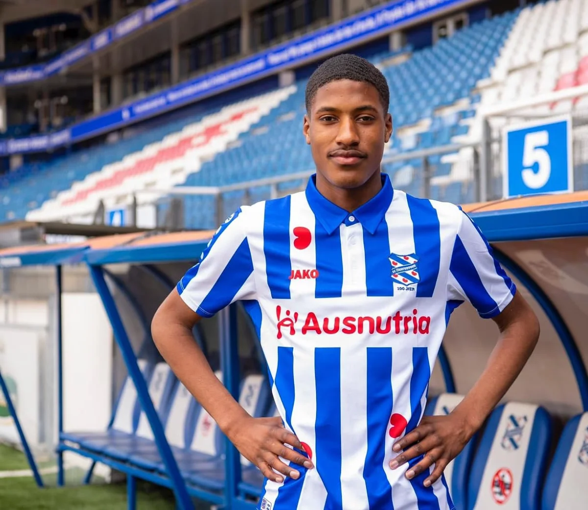 Sleep beeld voor Wall of FA